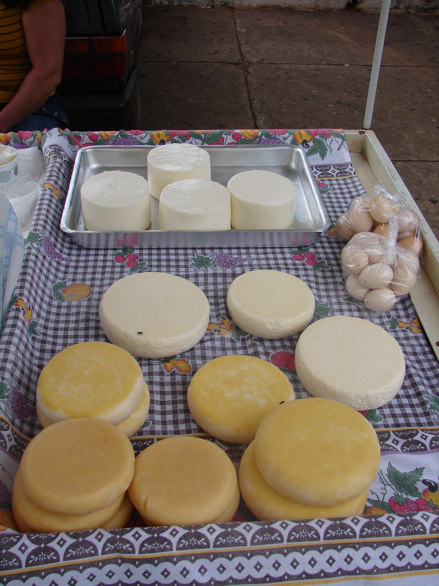 Frutal – Feira de Domingo – Queijos