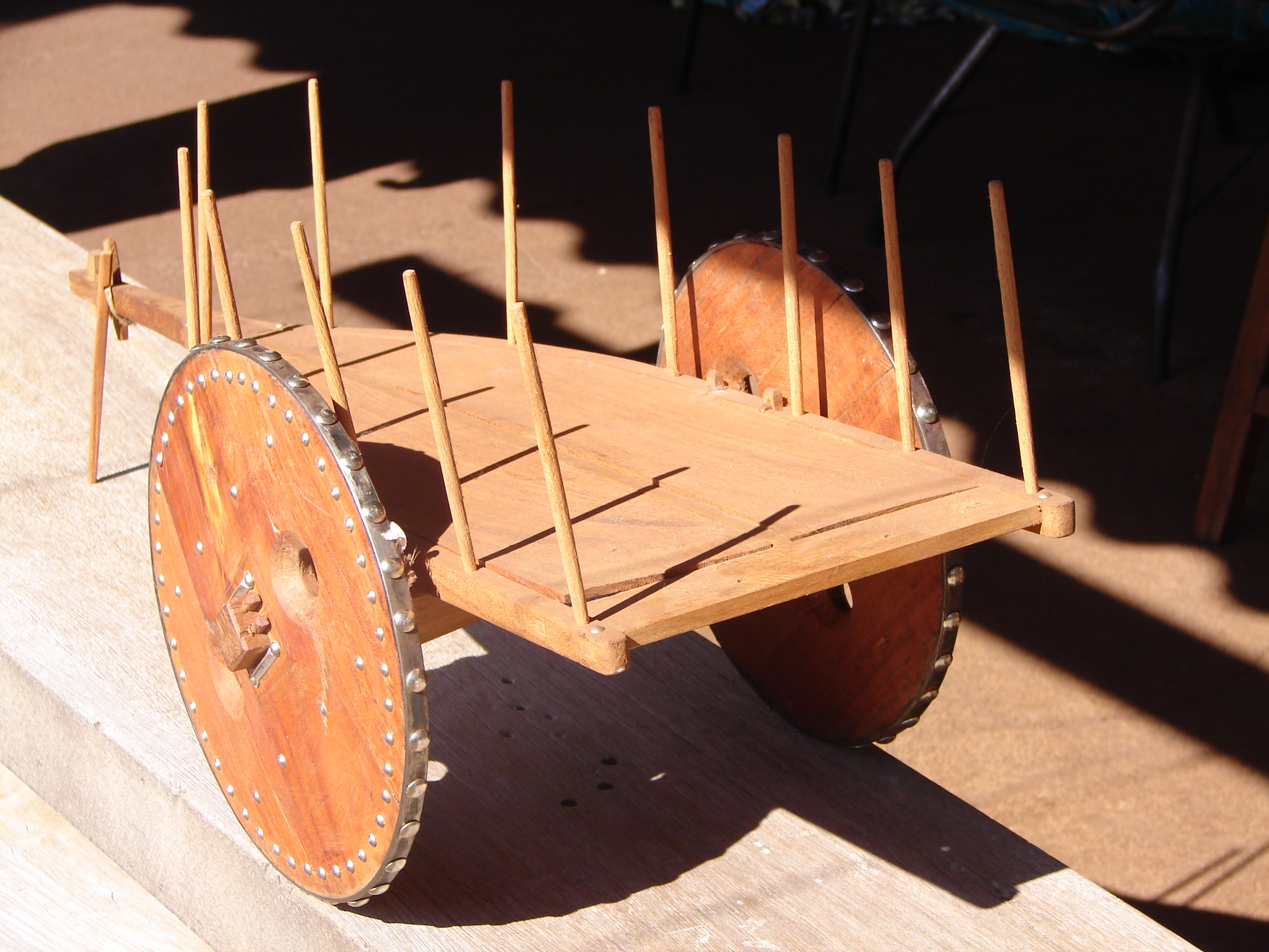 Frutal (MG) – Produção de Carro de Boi – José Dutra de Paula filho